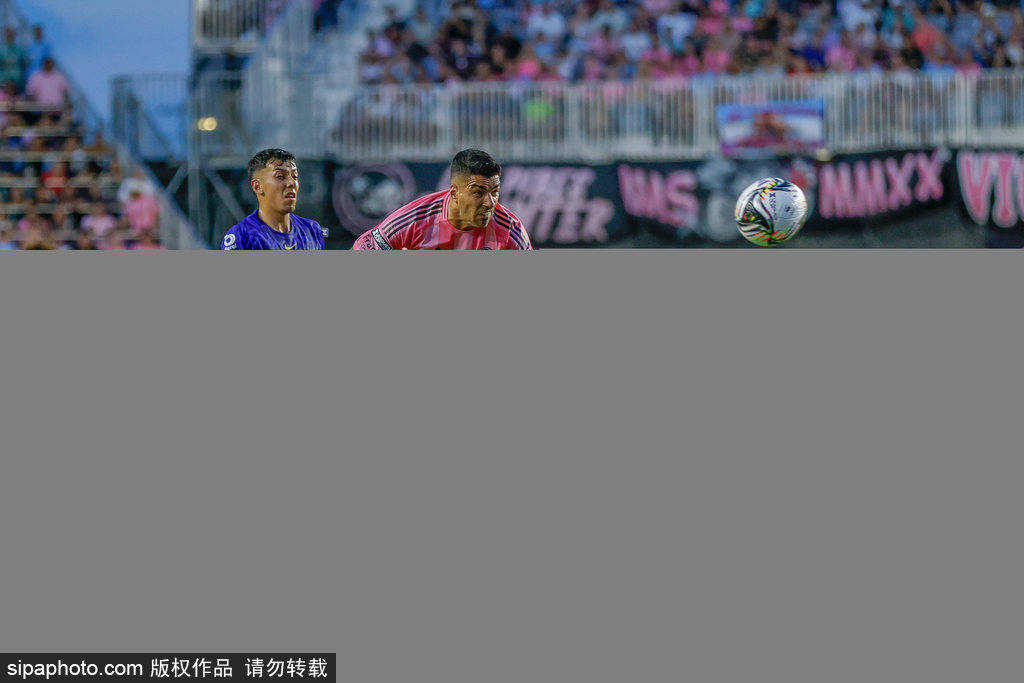 包含AC米兰完胜波兰,苏亚雷斯制霸全场的词条 包含AC米兰完胜波兰,苏亚雷斯制霸全场的词条