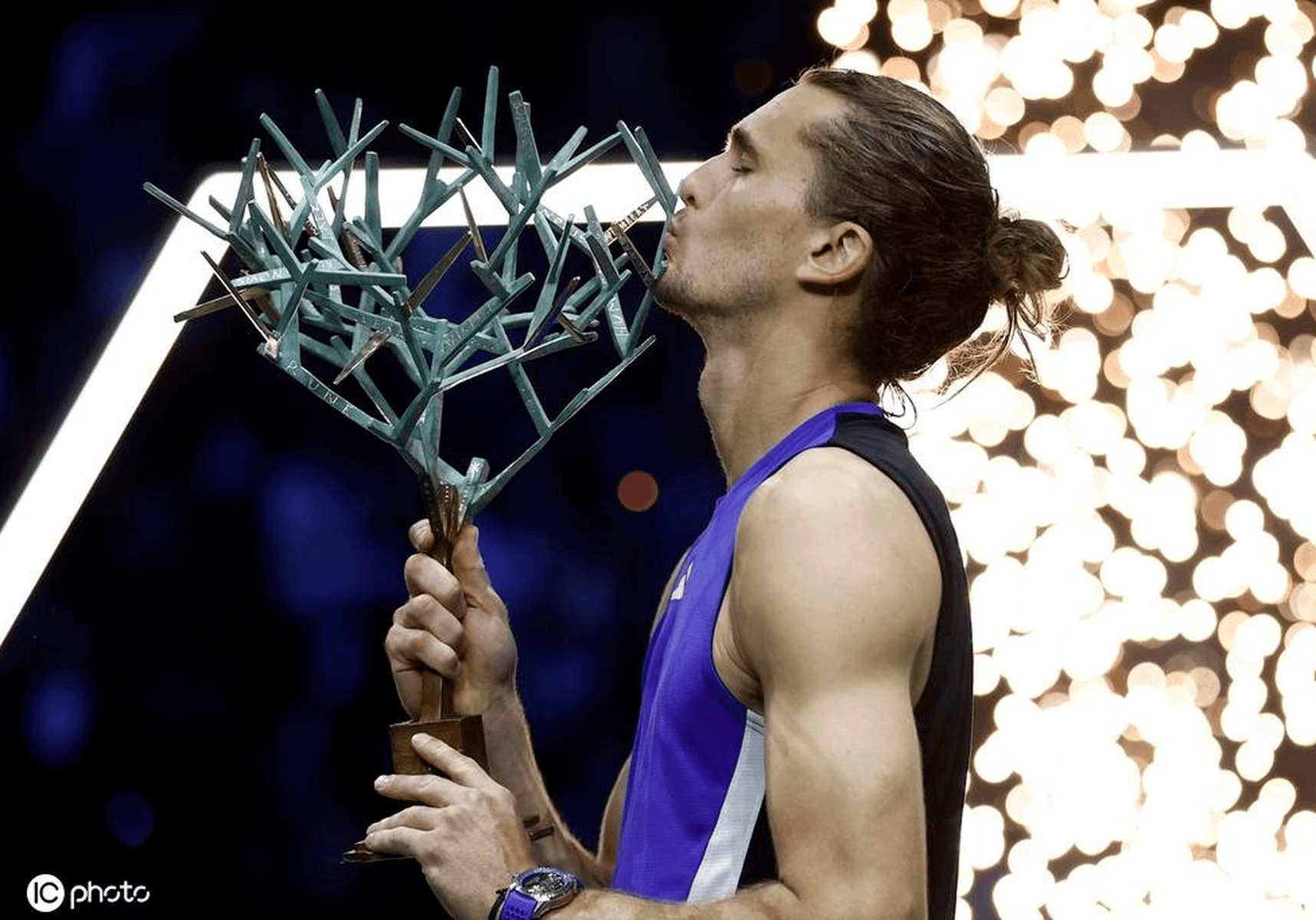 关于法国网球队横扫英国网球队,兹维列夫制霸全场的信息 关于法国网球队横扫英国网球队,兹维列夫制霸全场的信息