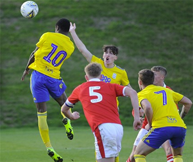 汉诺威赢得关键一战，球队士气大振的简单介绍