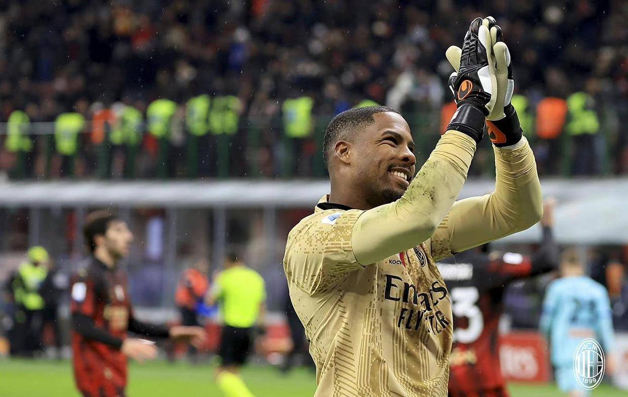 埃瓦尔防线稳固，连续三场零封对手的简单介绍