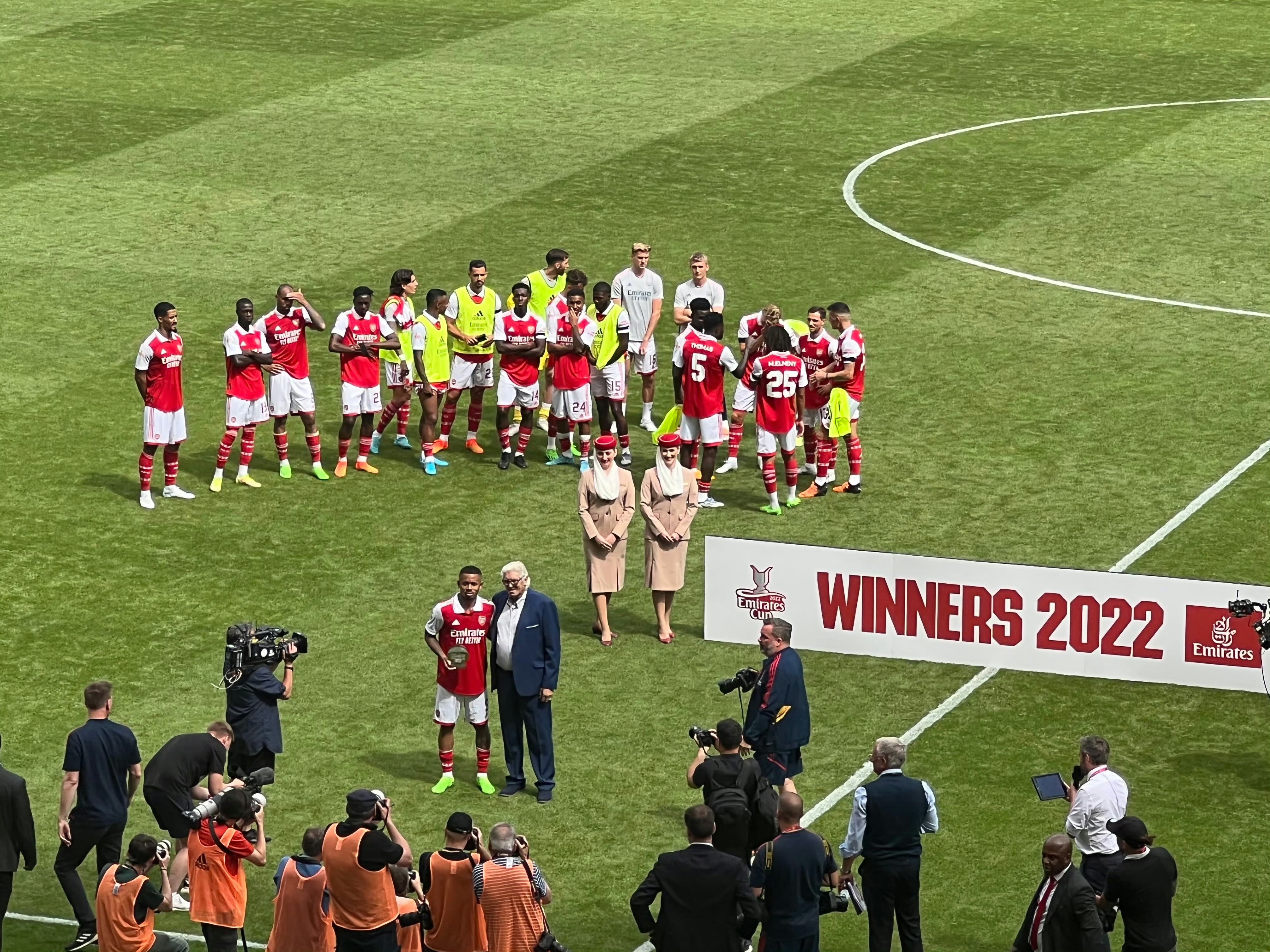 阿联酋球员崭露头角赢得比赛 阿联酋球员崭露头角赢得比赛