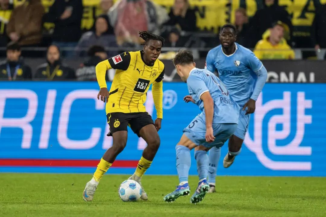 多特蒙德客场获胜，晋级前景看好的简单介绍