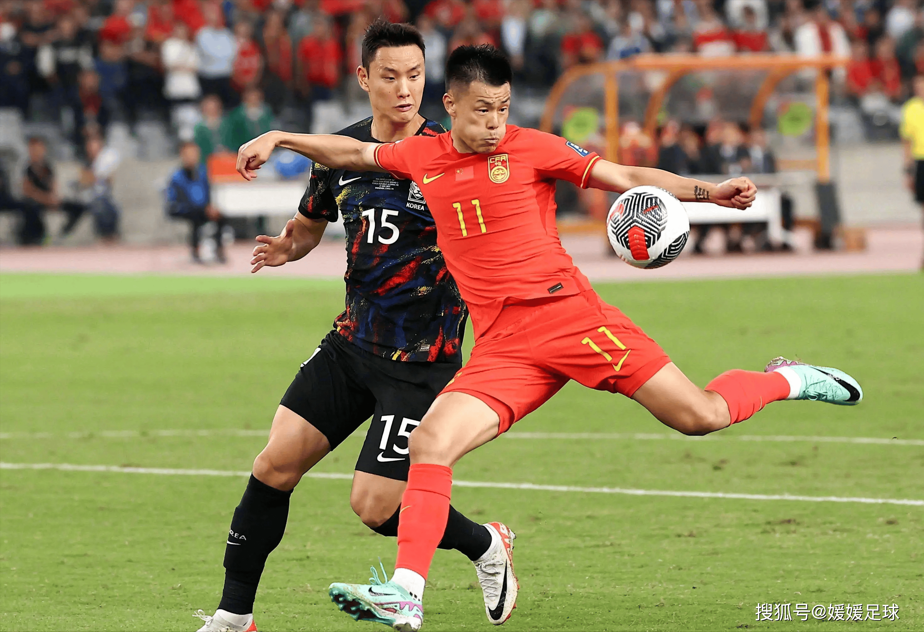 足球比赛临近,球队备战正酣 足球比赛临近,球队备战正酣