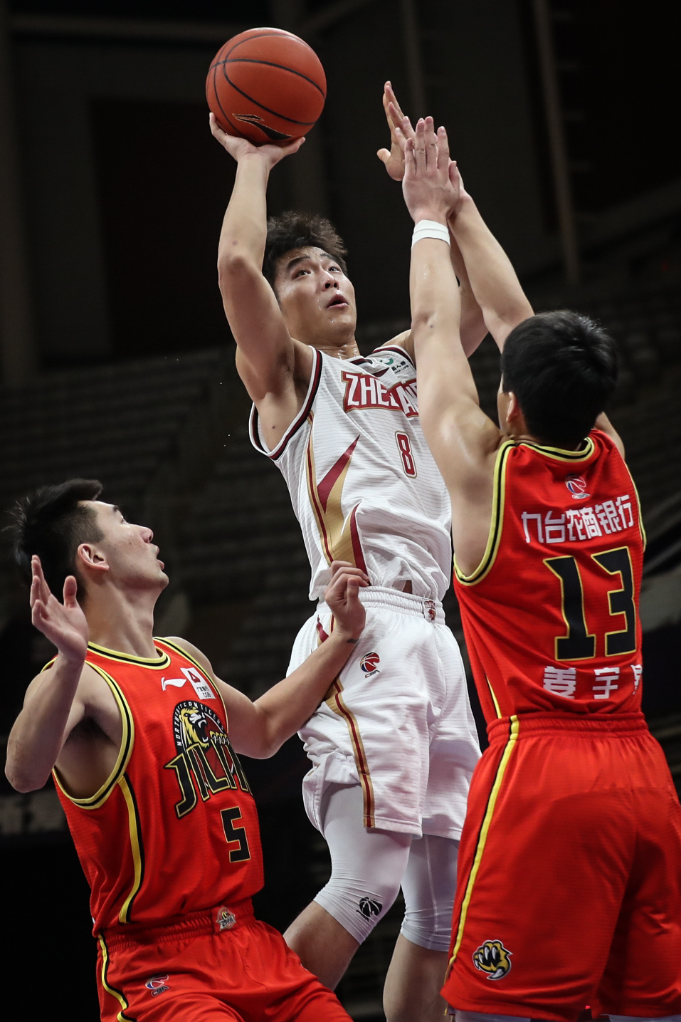 包含浙江毅腾客场大胜北控,跻身积分榜前列的词条 包含浙江毅腾客场大胜北控,跻身积分榜前列的词条