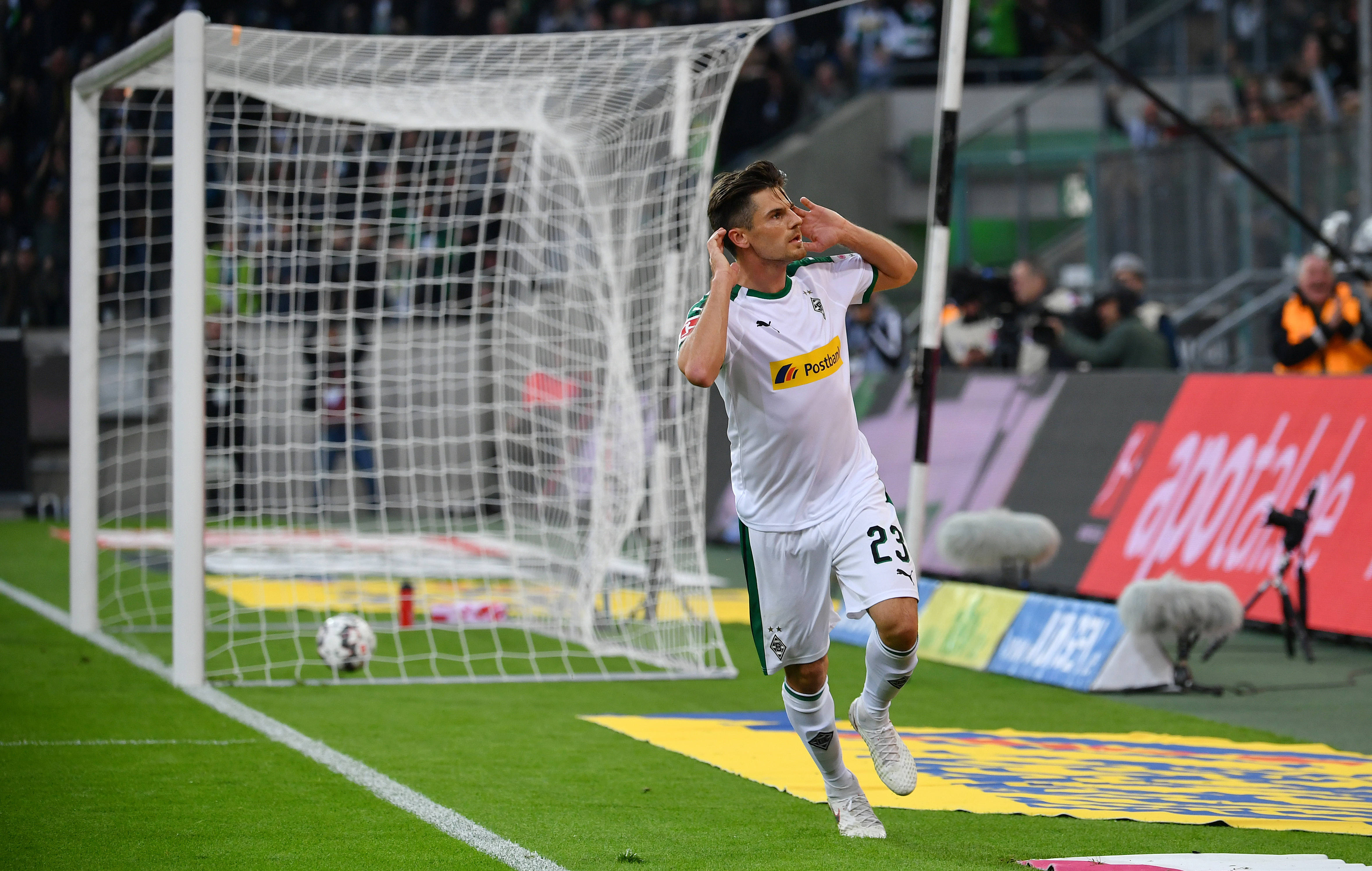 包含沙尔克主场负于门兴格拉德巴赫,德甲前景黯淡的词条 包含沙尔克主场负于门兴格拉德巴赫,德甲前景黯淡的词条