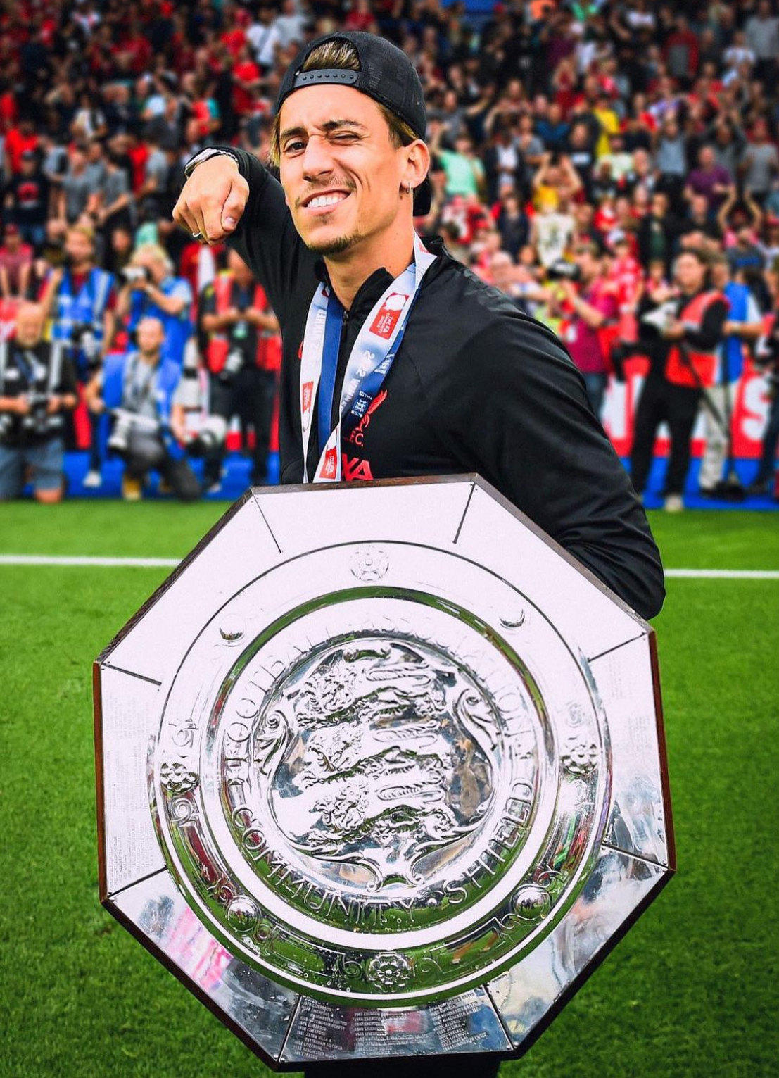 俄罗斯田径选手摘得金牌称霸 俄罗斯田径选手摘得金牌称霸