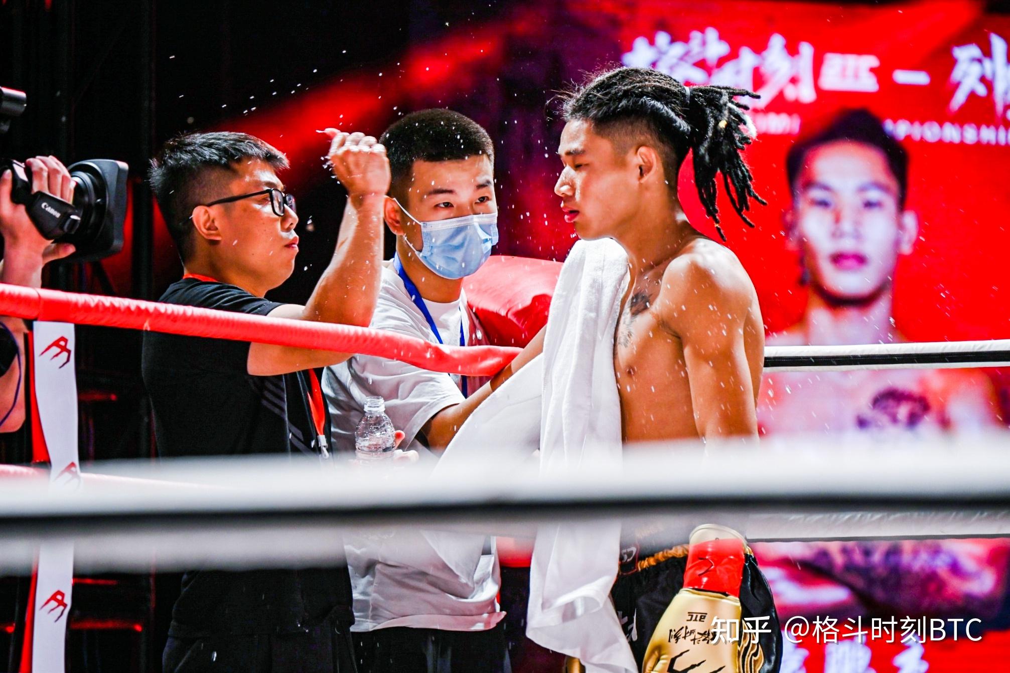 匪夷所思：格斗比赛中高难度的表演的简单介绍