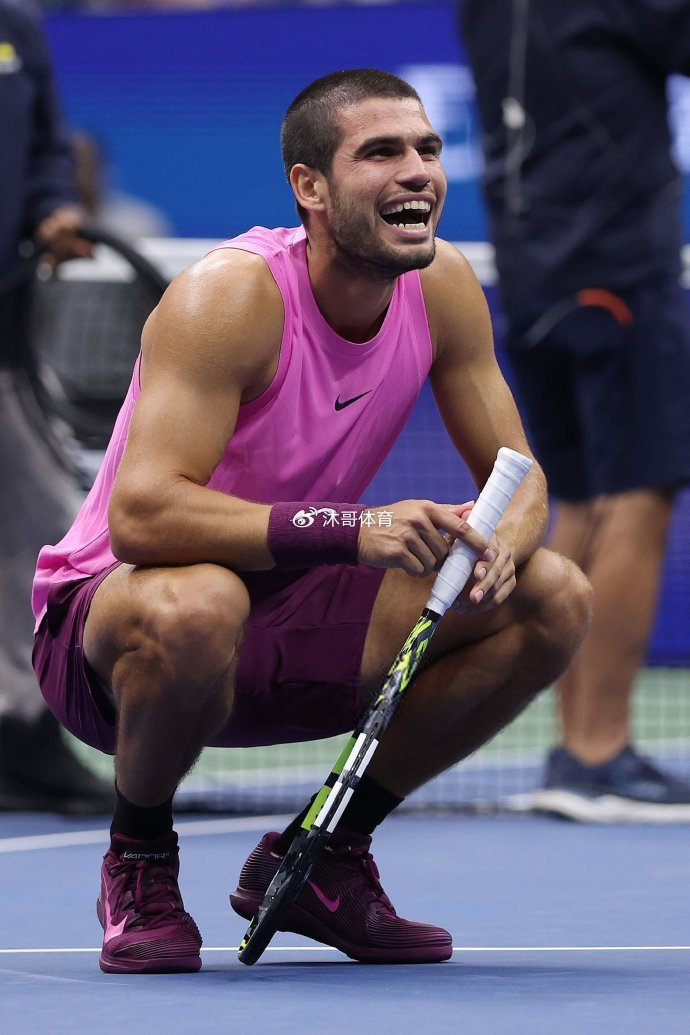 包含戴维斯杯力克年终总决赛，阿尔卡拉斯刷新纪录的词条