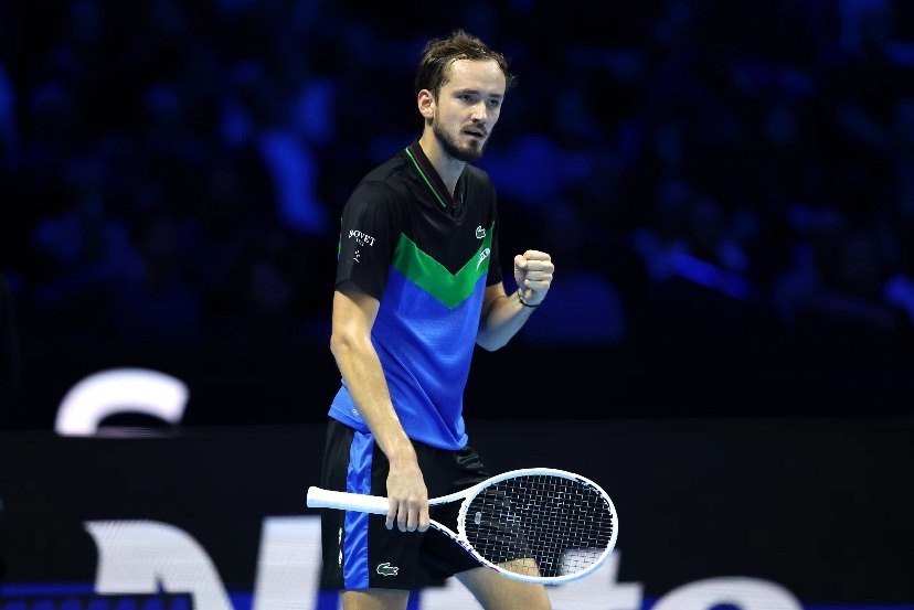 包含拉沃尔杯绝杀ATP总决赛，兹维列夫惊艳四座的词条