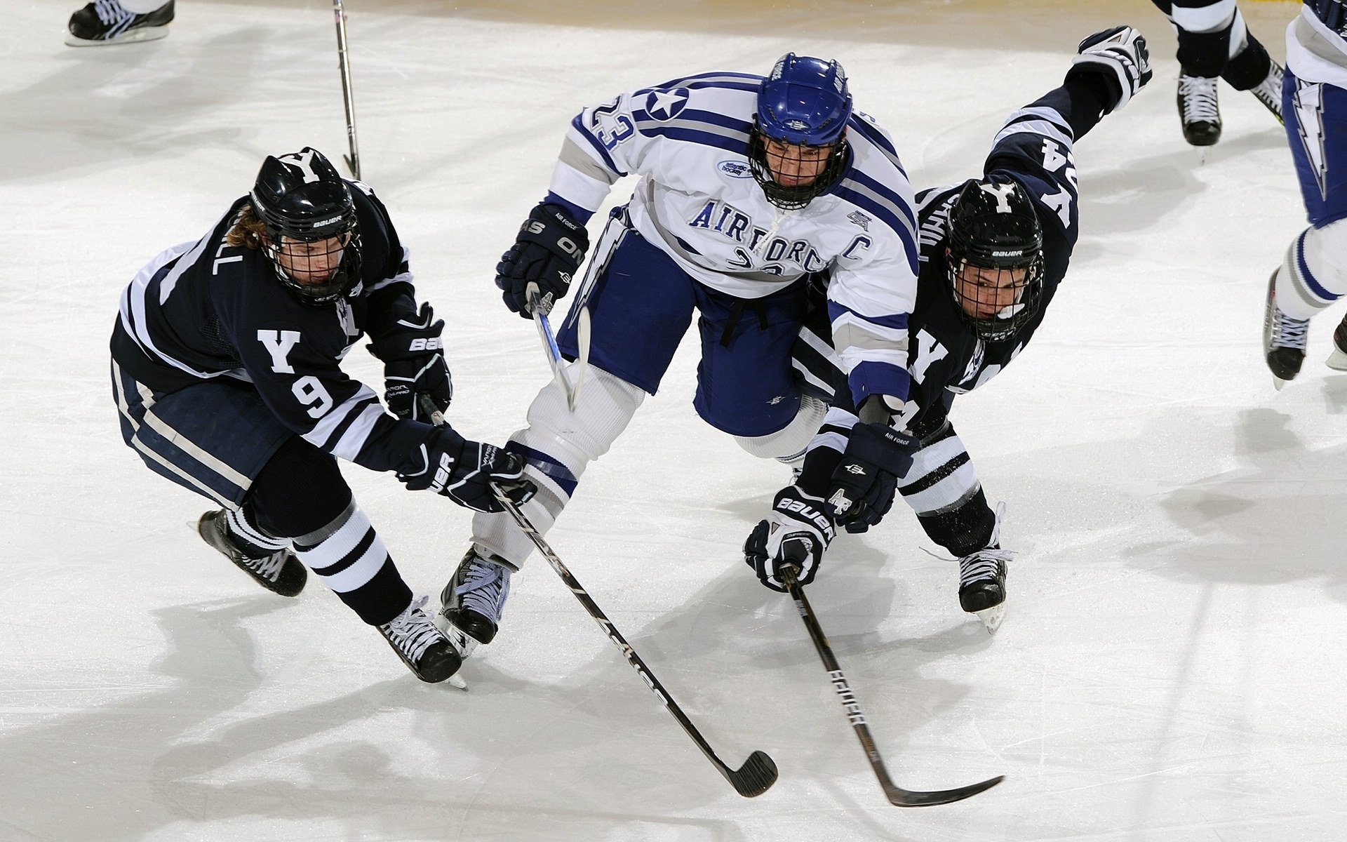 唯一性文章，快船带走公牛，浓眉成为关键先生