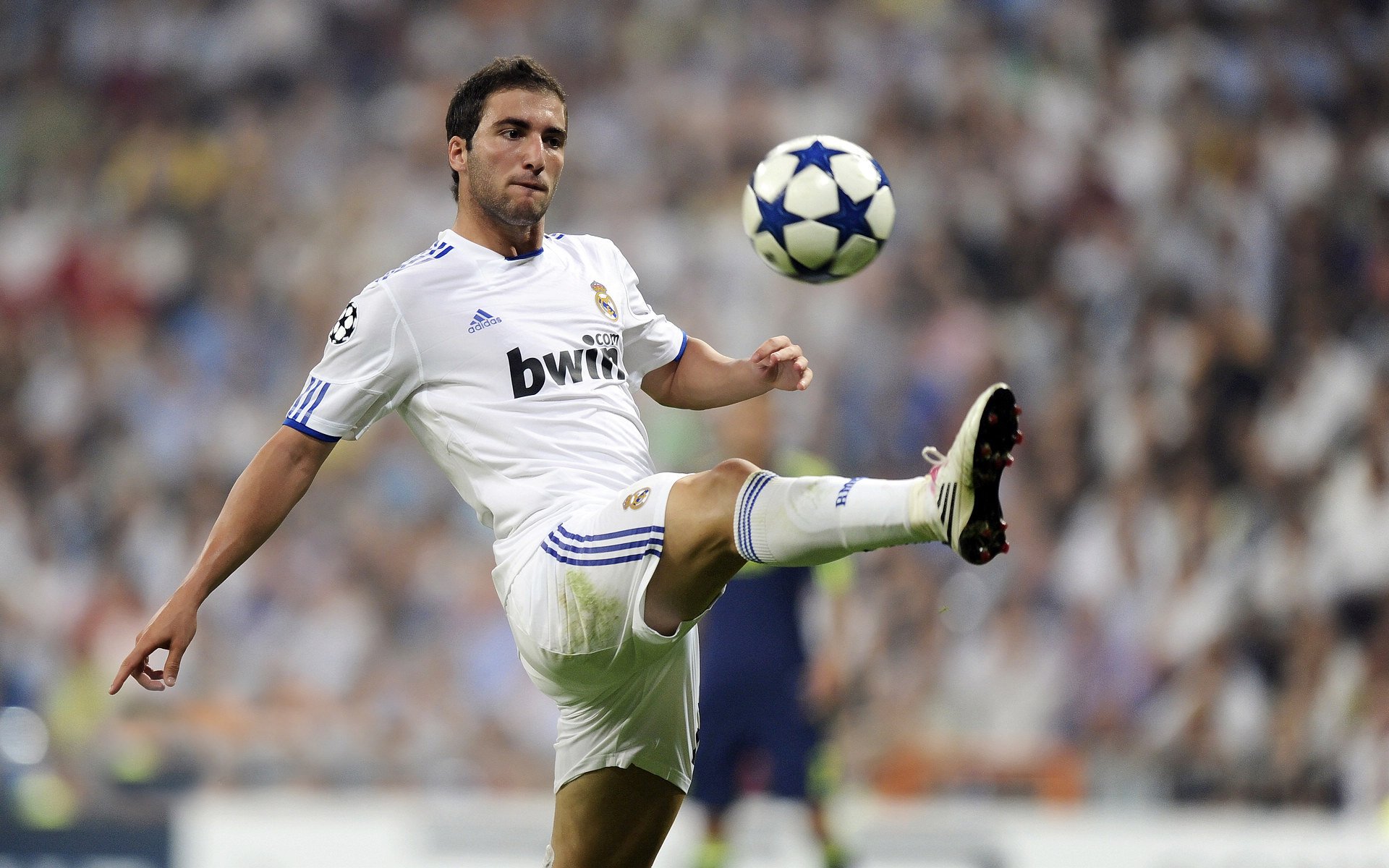 深圳队战术碾压雷霆,欧文状态火热成胜负手